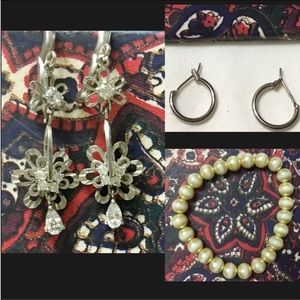 Bundle of Earrings & Braclet